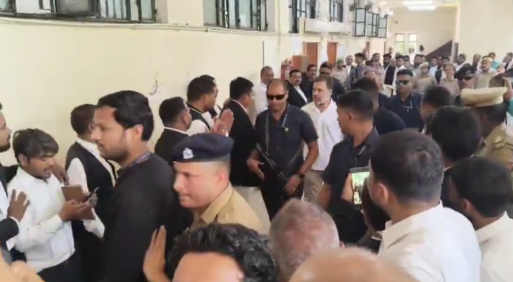 राहुल गांधी मानहानि केस में सुलतानपुर कोर्ट के फैसले के बाद राहुल गांधी