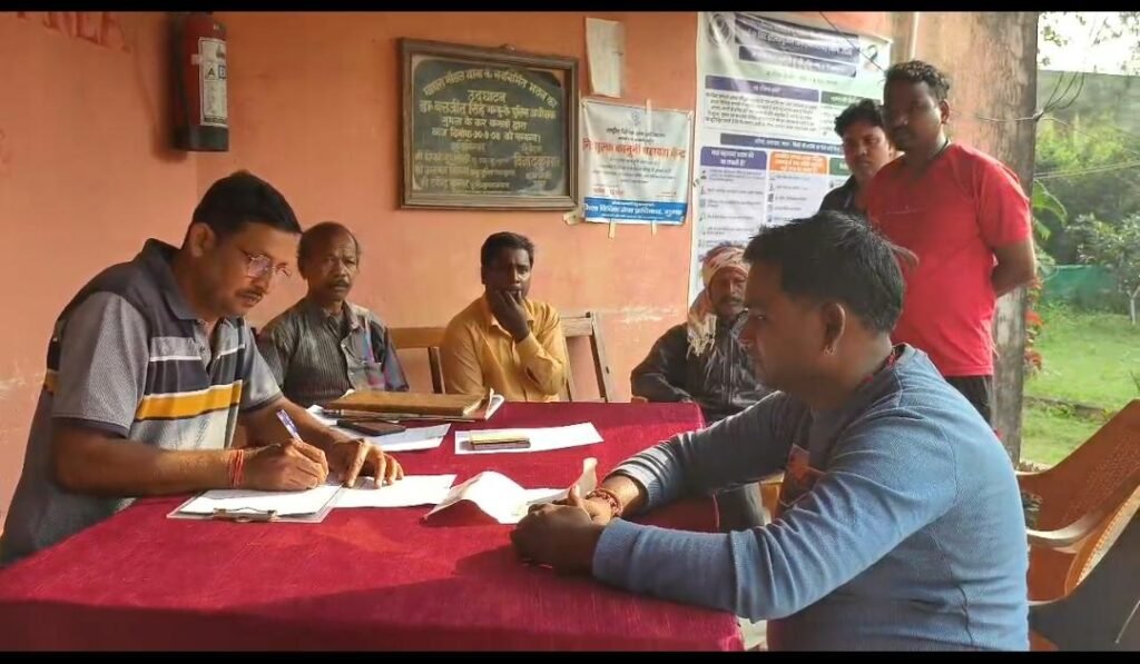 नवडीहा पेट्रोल पंप हादसे में दो युवकों की मौत के बाद घटनास्थल