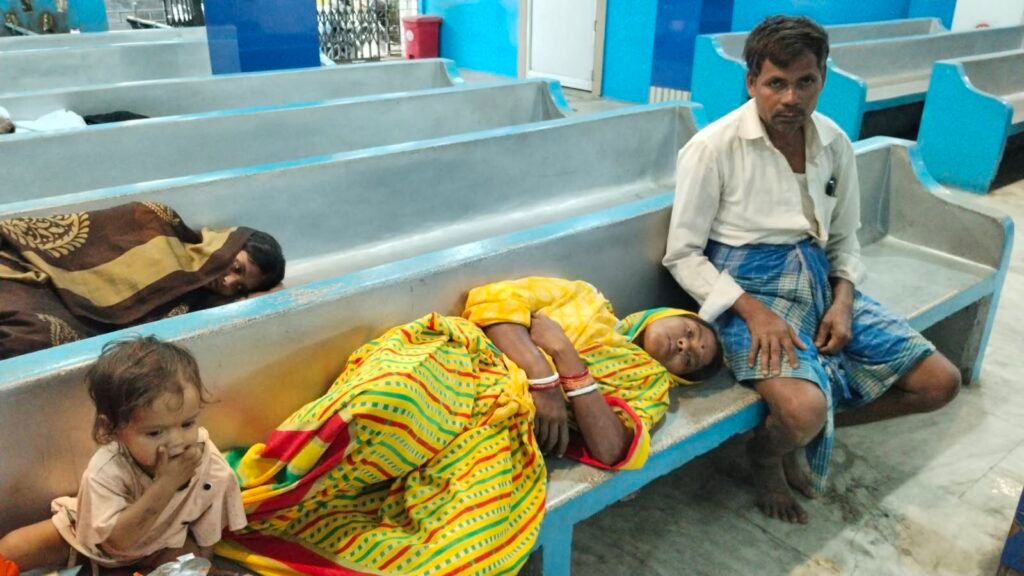 गिरिडीह जमीन विवाद में मारपीट के बाद घायल परिवार के लोग